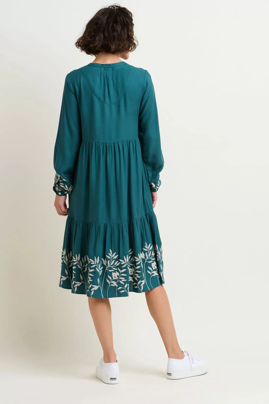 Dresses>Brakeburn Anwen Embroidered Maxi Dress Blue