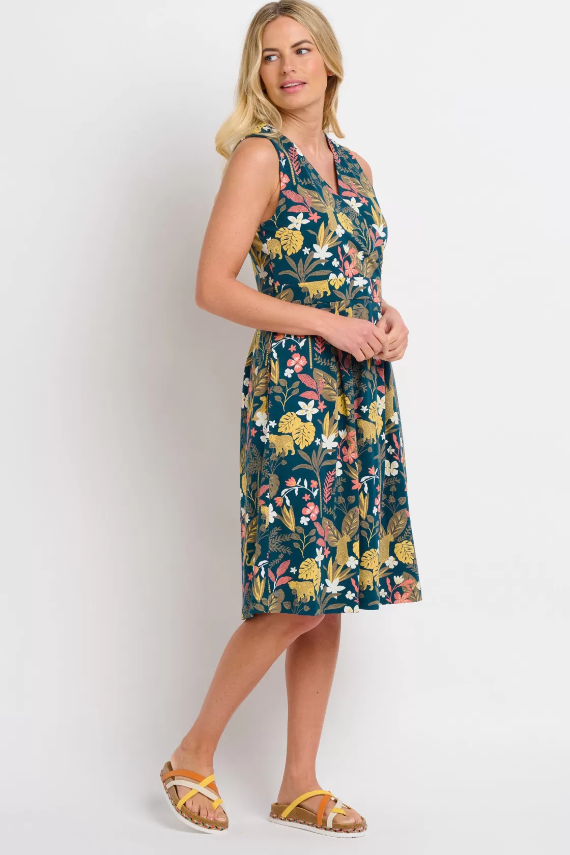 Dresses>Brakeburn Botanical Jungle Wrap Dress Green