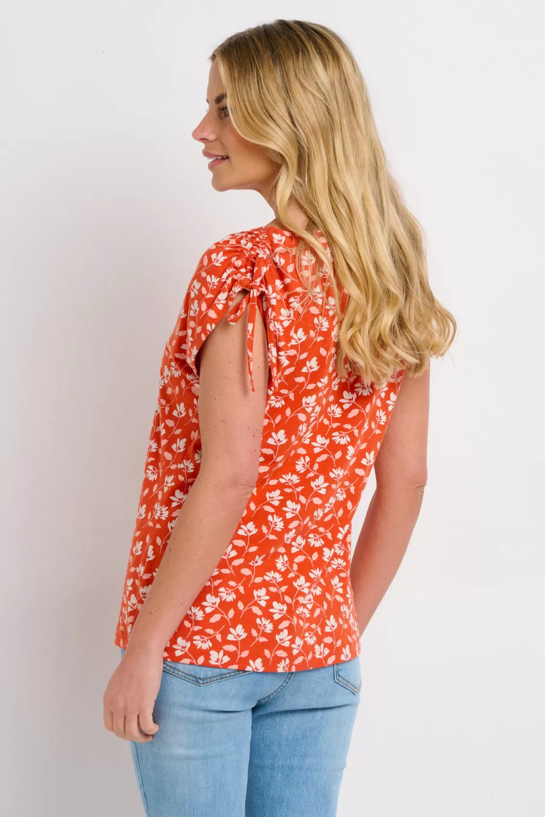 Tops, T-Shirts And Vests>Brakeburn Floating Floral Tee Coral