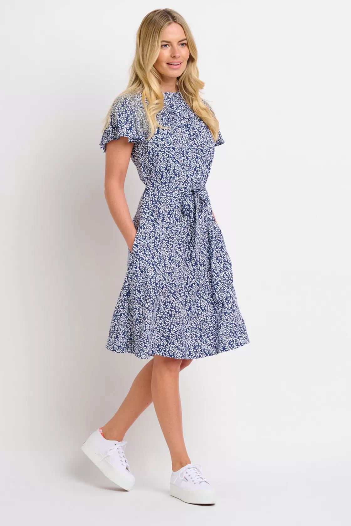 Dresses>Brakeburn Floral Trail Flutter Sleeve Dress Navy