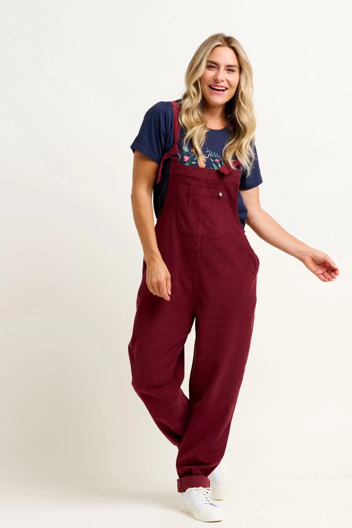 Trousers And Shorts>Brakeburn Niko Cord Dungarees Burgundy