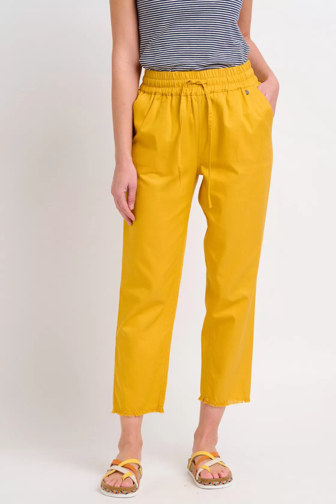 Trousers And Shorts>Brakeburn Pari Woven Joggers Yellow