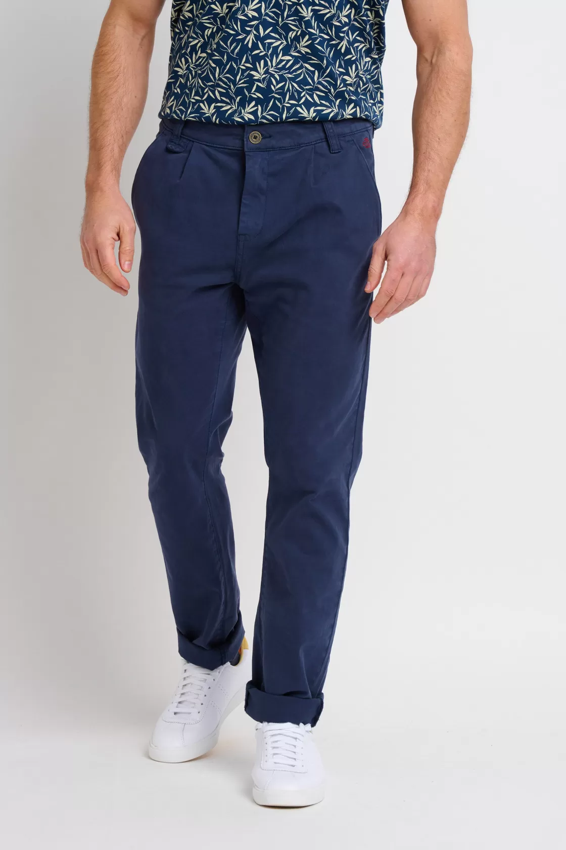 Trousers And Shorts>Brakeburn Pleat Front Chinos Navy